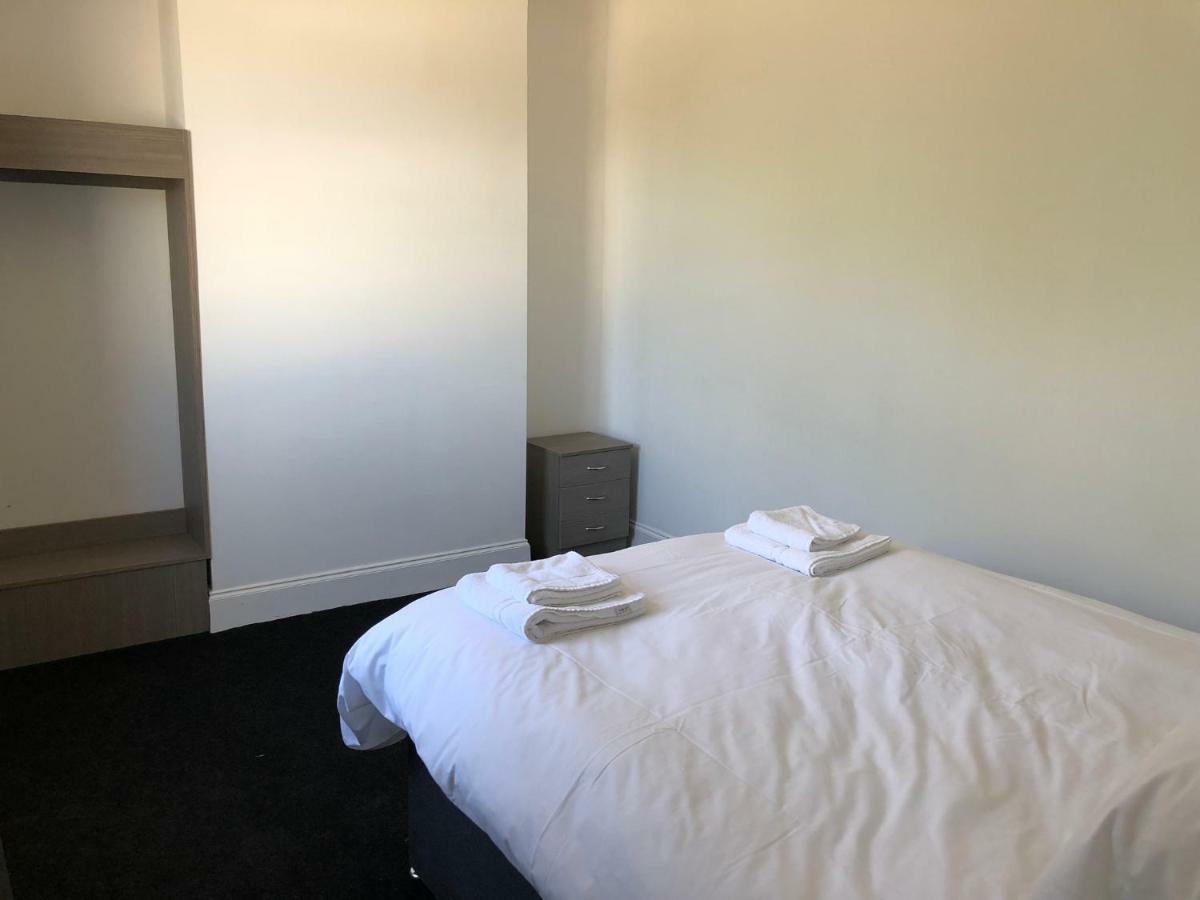 Glasgow Airport Holiday Home Пейслі Екстер'єр фото