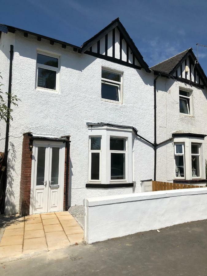 Glasgow Airport Holiday Home Пейслі Екстер'єр фото